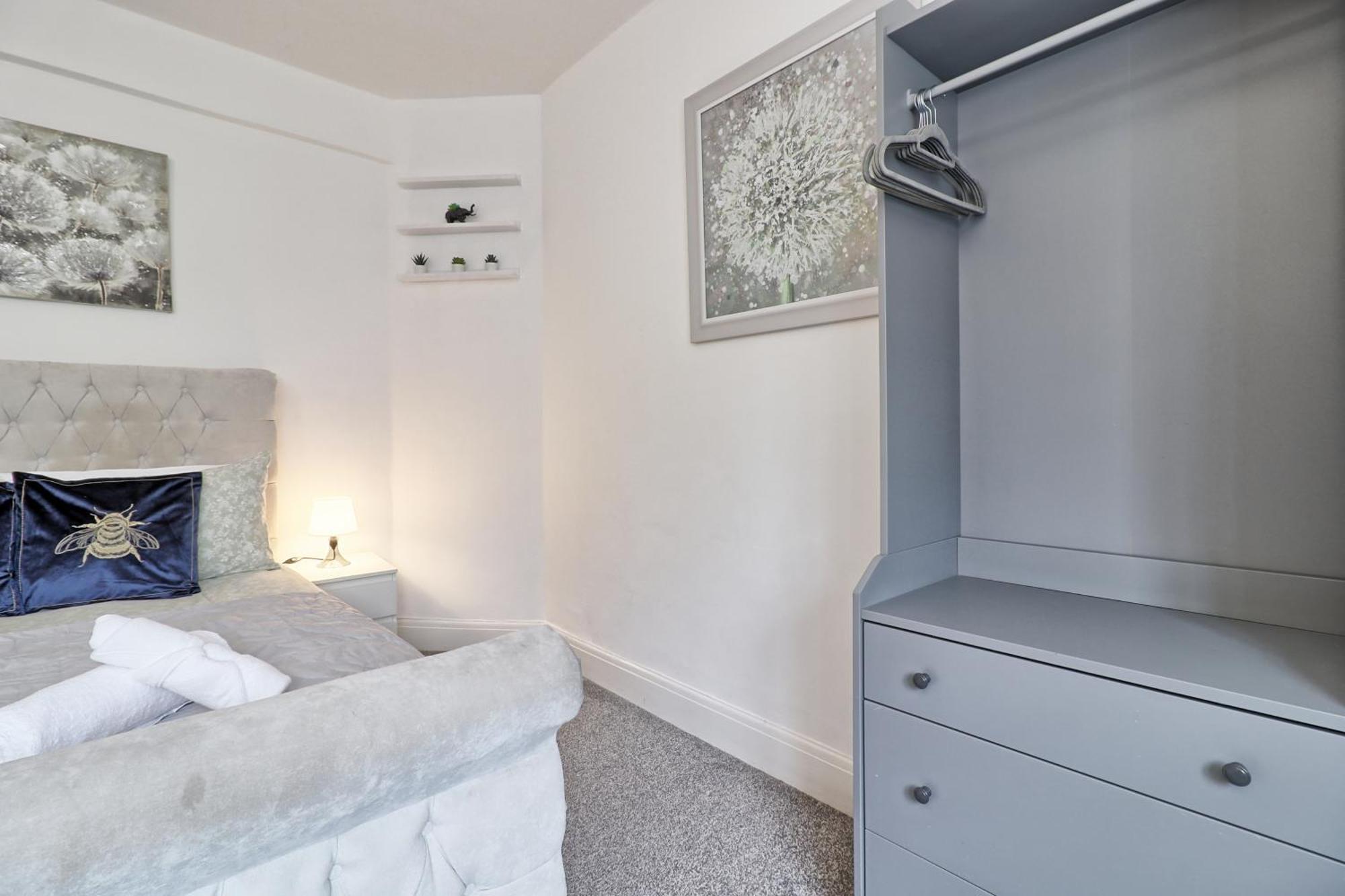 Hornchurch Luxury 3-Bed Apartment Near To London With Parking מראה חיצוני תמונה