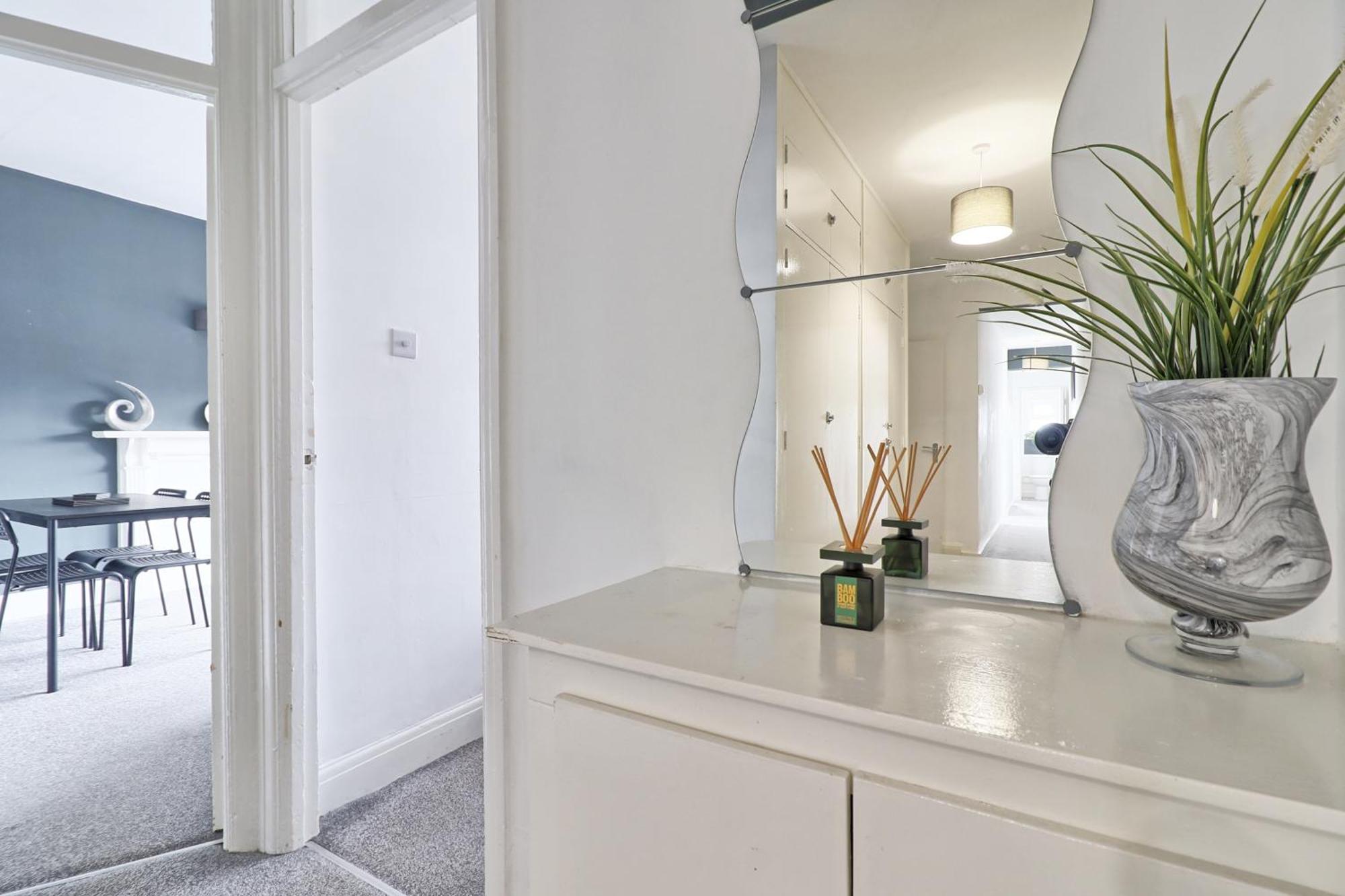 Hornchurch Luxury 3-Bed Apartment Near To London With Parking מראה חיצוני תמונה