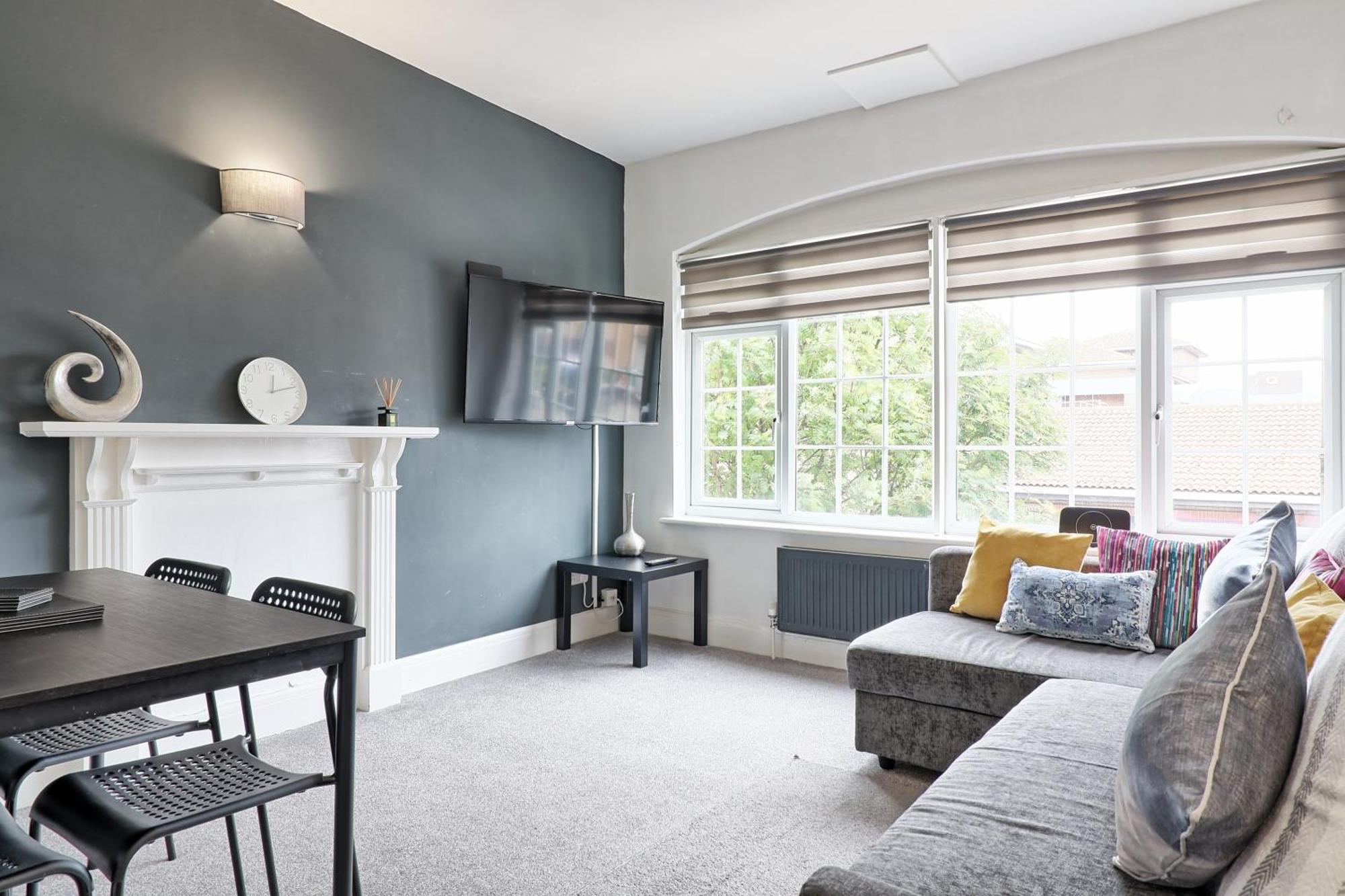 Hornchurch Luxury 3-Bed Apartment Near To London With Parking מראה חיצוני תמונה