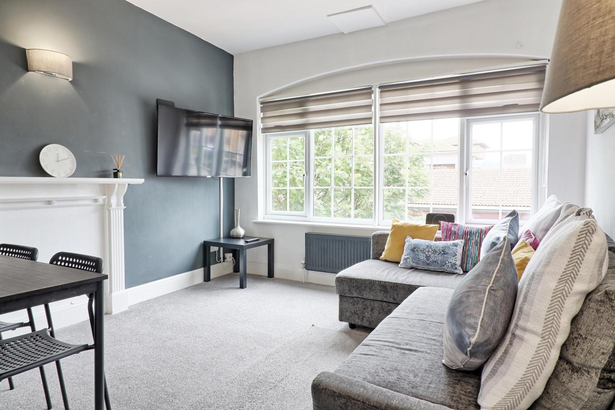 Hornchurch Luxury 3-Bed Apartment Near To London With Parking מראה חיצוני תמונה